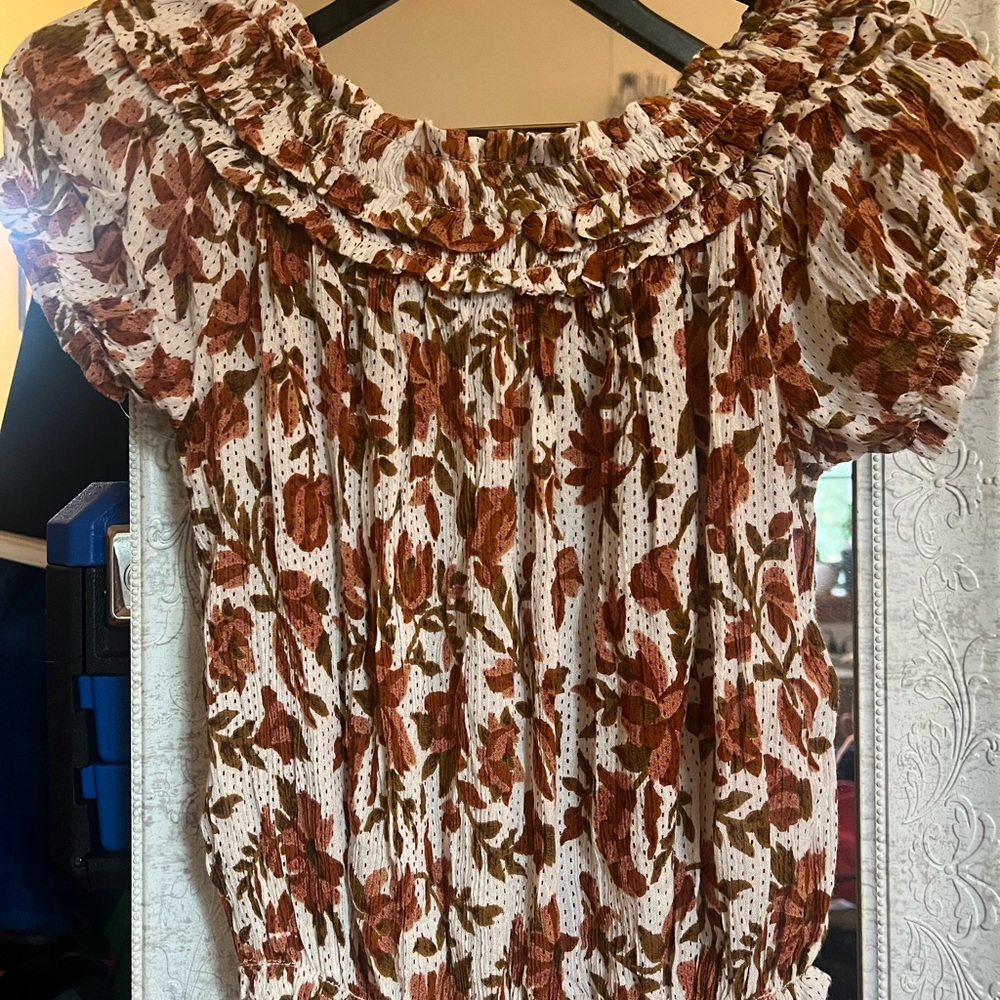 Brand new top